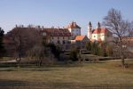 Валтице, Леднице - комплекс этих замков под защитой организации ЮНЕСКО, неповторимый сад Европы
