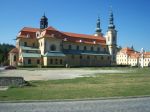 Комплекс  монастыря Велеград + замок Бухловице + крепость Бухлов